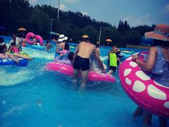-热带风暴水上乐园