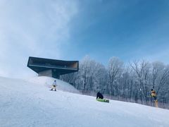 -中旅松花湖滑雪场