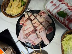 海南空运文昌鸡-椰子湾·海南火锅·糟粕醋·椰子鸡(正大广场店)