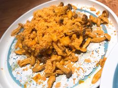 咸蛋黄焗双菇-薇酌饮·陕西菜(南门外店)