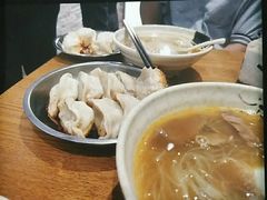 -黄阿姨锅贴大王(万航渡路店)