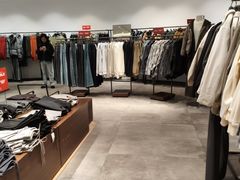-URBAN REVIVO(上海中庚漫游城店)