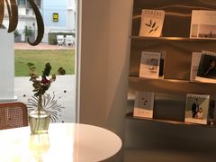 -洪小鹏生活美学馆(领SHOW天地店)