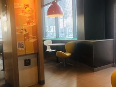 -麦当劳(南京路2店)