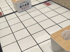 -肥汁米蘭香港米线(长宁来福士店)