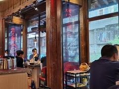 大堂-热火朝天鲜切牛肉火锅(南强街巷店)