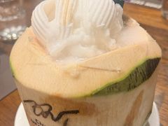 -Chom Cafe and Restaurant