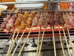 -哈尔滨小酒馆·鲜肉现穿自助烧烤(康新花园店)