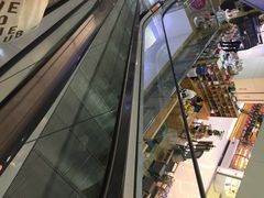 -鸿通城购物中心