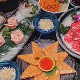 山东第1家捞王来青岛了！花生冰沙配火锅这组合真奇妙