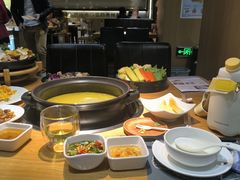 -一朵菌·野生菌探索家火锅(南亚店)