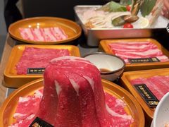 -牛YO寿喜烧·铁板烧和牛火锅自助(市府恒隆店)
