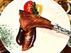 -雍容荟帝王蟹活龙虾展台自助(IFS黑金店)