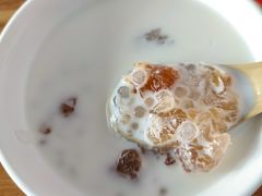 椰奶桃胶-港湾糖水