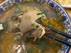 -八百里牛肉汤(盖饭·锅贴·万象城店)