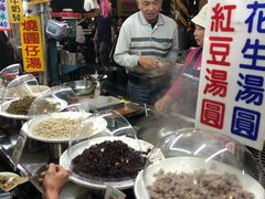 -六合夜市