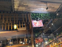 -琥珀老六龙虾(四里河店)