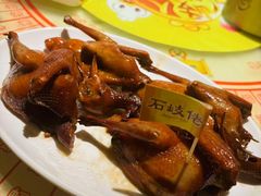 招牌烤乳鸽-石岐佬中山菜馆(张溪店)