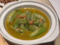 -八府香鸭·啫啫煲(华山路店)