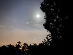 -鬼笑石后山停车场