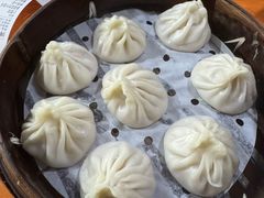 -莱莱小笼·乔艾