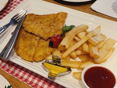 香煎维也纳猪肉排-Paulaner·德国帕拉娜自酿啤酒餐厅(海上世界店)