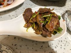 -兔行天下-鸿鹤鲜锅兔(中海国际店)