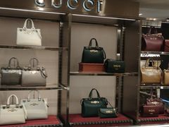 -文艺复兴百货(米兰大教堂广场店)