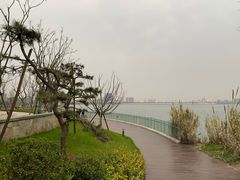 -上海滴水湖皇冠假日酒店