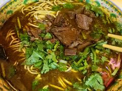 -金杨拉面王小吃面馆·牛三宝面·红烧牛肉粉
