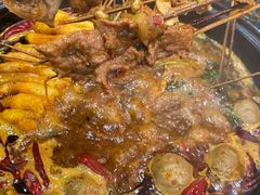 -灌县老妈砂锅串串香(万科红生活广场店)