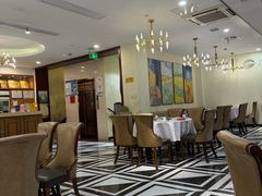 -老人和饭店(淮海中路店)