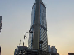 -南京金鹰皇冠假日酒店