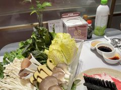 -红鼎豆捞·专注品质海鲜20年(宝丰路店)