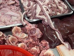 -标记美食新鲜猪杂(兴南大道店)
