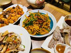 -贯贯吉·清真餐厅(浙江中路店)