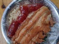 -梁阿婆廿年老牌扣肉糯米饭