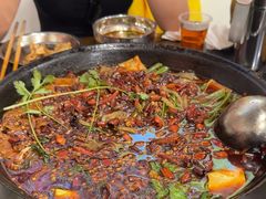 -鸿顺老铁锅美蛙鱼府(解放碑店)