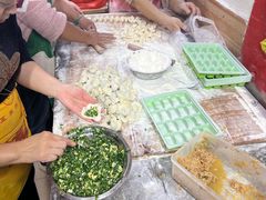 -孖妹上肉饺子馆