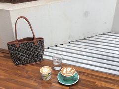 -Line 咖啡(石厦花园店)