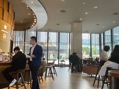 -星巴克臻选(惠州华贸天地1楼店)