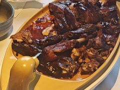 -八府香鸭·啫啫煲(华山路店)