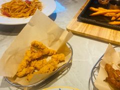 -必胜客(尹山湖歌林公园店)