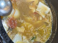 -菌海森林·非遗野生菌火锅(西山区滇池路摩根道店)
