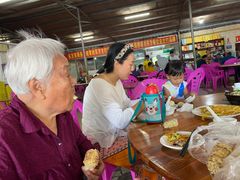 大堂-黄记四更烤乳猪店