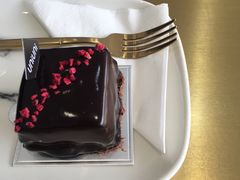 覆盆子黑森林-UNI UNI(环亚凯瑟琳店)