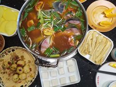 -亮欢寨酸汤鱼(沙冲路店)