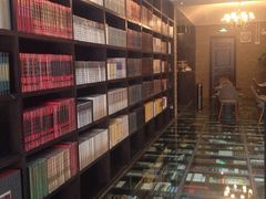 -钟书阁(松江泰晤士小镇店)