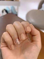 -纤纤玉手美甲美睫美容