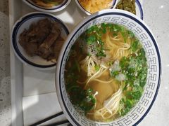 -陇兴楼兰州拉面(西安咸阳国际机场店)